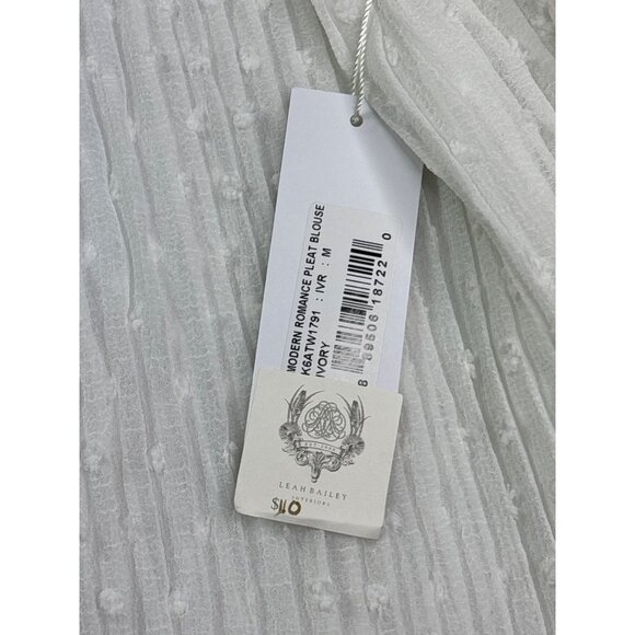 Bishop + Young Modern Romance Pleated Blouse Top M Ivory Sheer Keyhole Lace New - Picture 8 of 11